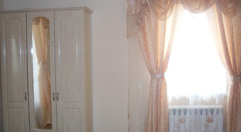 Гостиница Karmen 2 Guest House Ейск